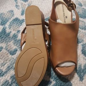 Brand new peep toe wedges